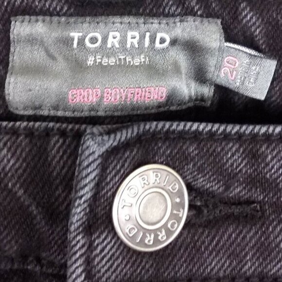 Torrid Crop Boyfriend Classic Denim Jeans Size 20 Black - Picture 3 of 4